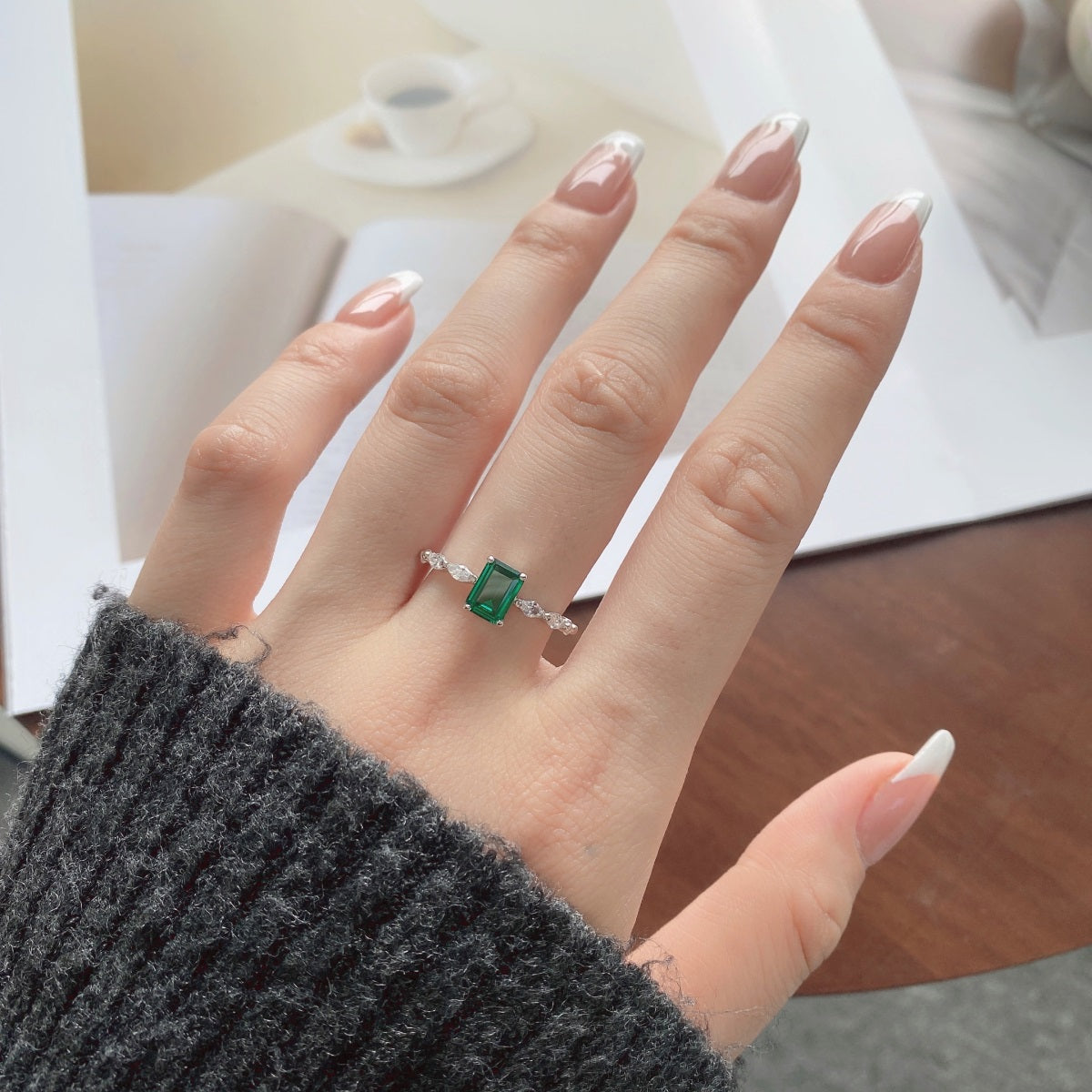 Sterling silver ring with green zirconia stone