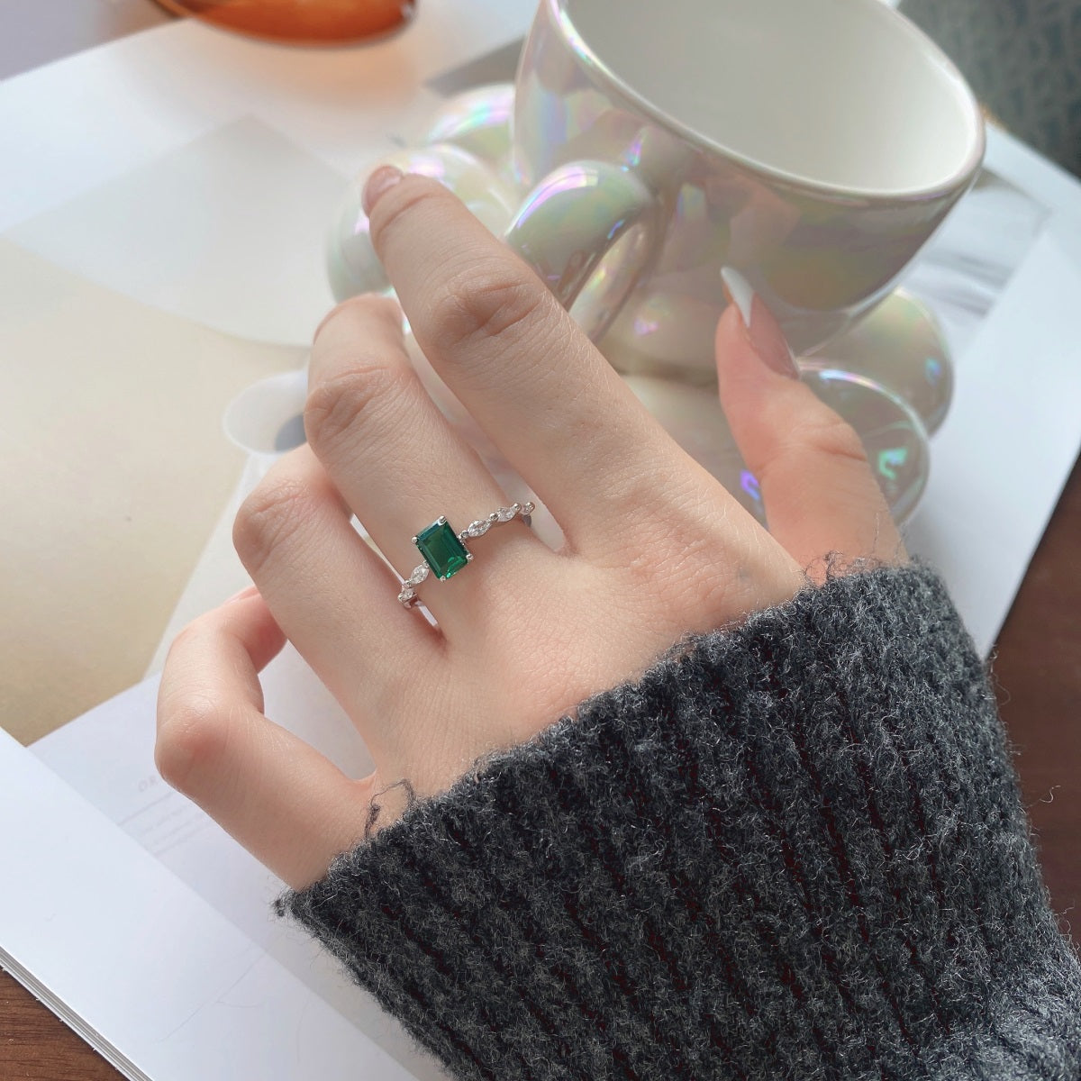 Sterling silver ring with green zirconia stone