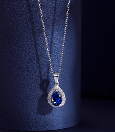 925 Sterling silver necklace with dark blue zirconia – elegance in its deepest form