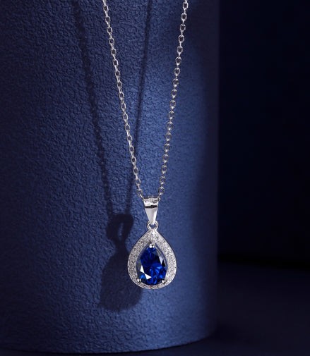 925 Sterling silver necklace with dark blue zirconia – elegance in its deepest form