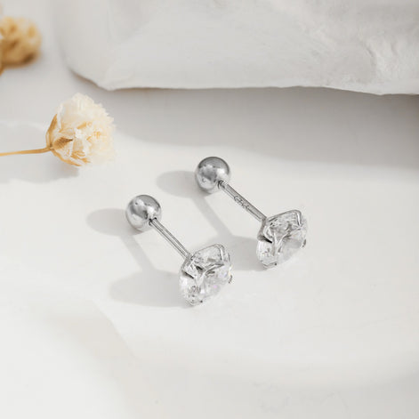 Stud earrings 925 silver with sparkling zirconia stone