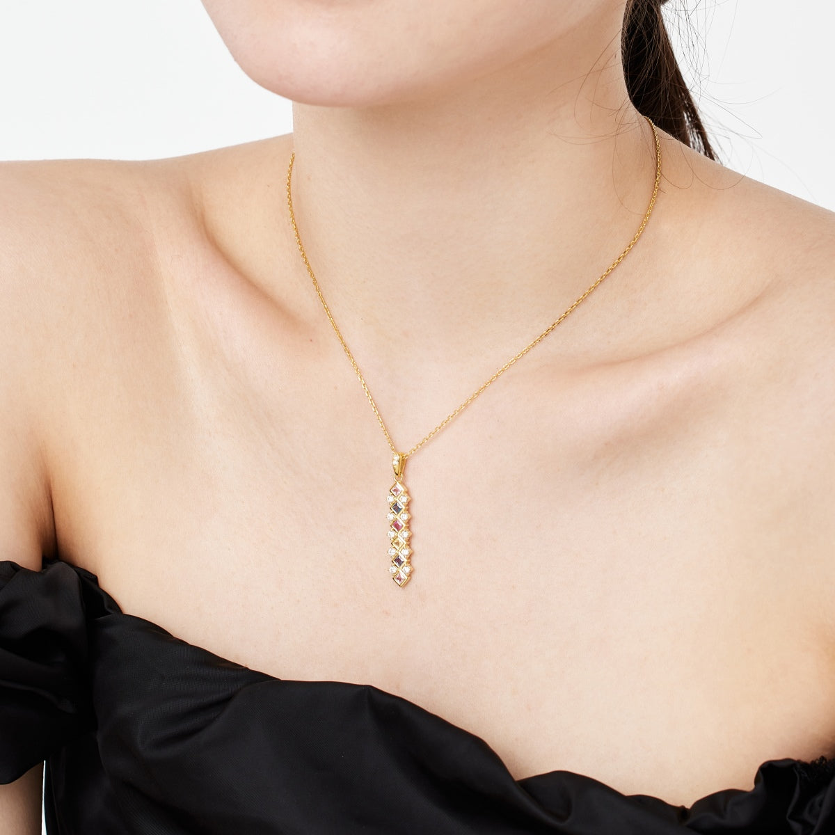 925 Sterling silver chain with square zirconia pendant, 18K gold-plated