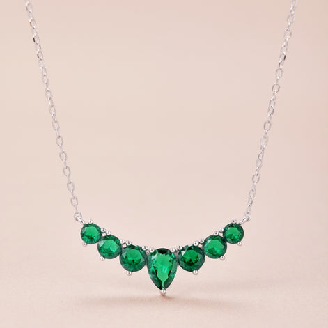 سلسلة من الفضة الاسترلينية عيار 925 مرصعة بالزركونيا الخضراء