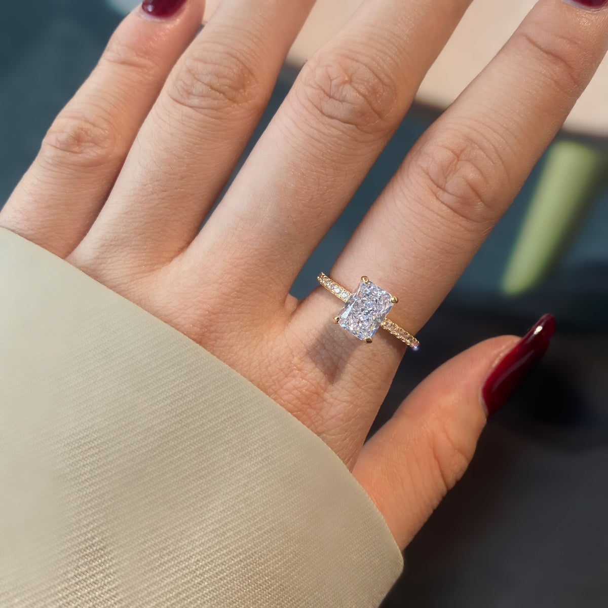 Elegant solitaire ring – 925 silver, 18K gold-plated